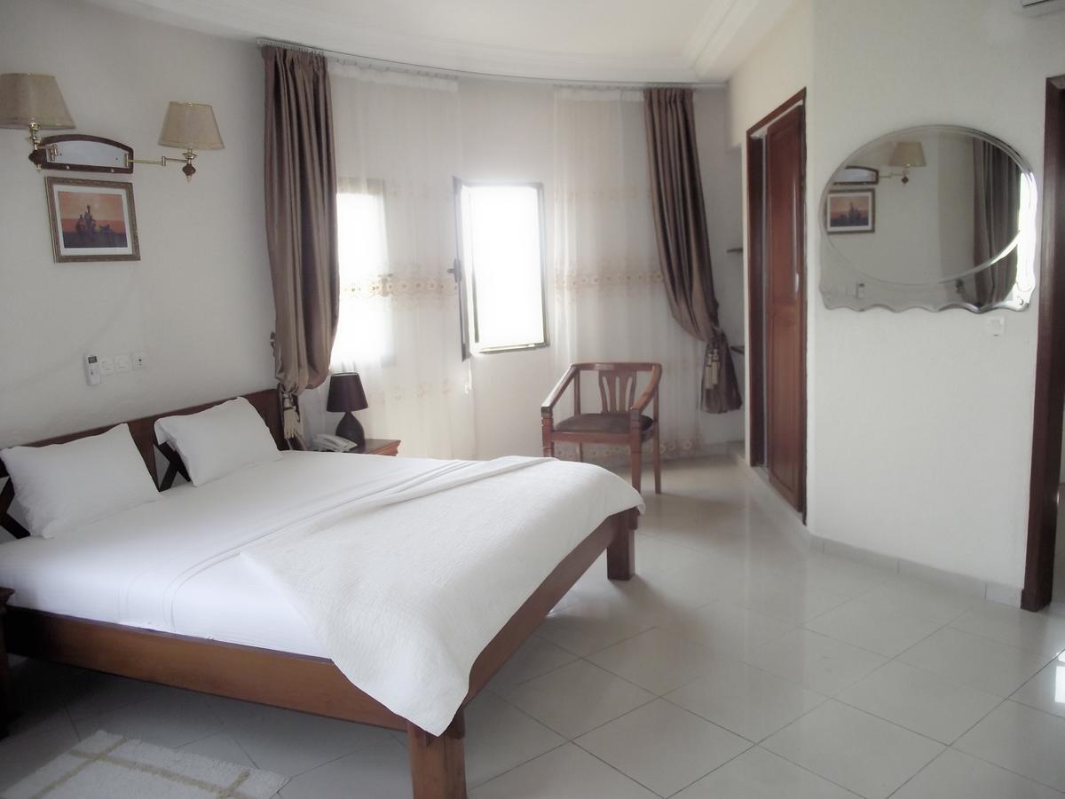 Hotel Ghis Palace Baguida Exterior photo