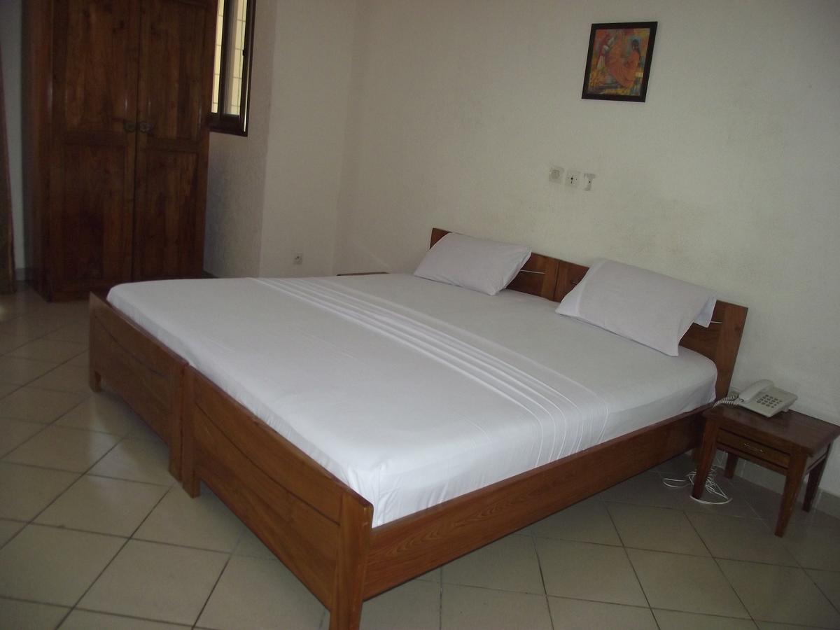 Hotel Ghis Palace Baguida Exterior photo